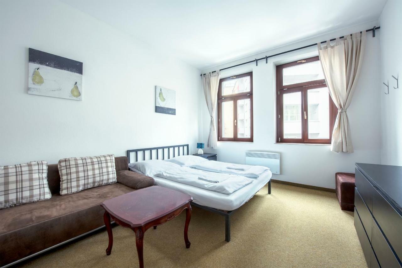 Family Apartments Praha 6 Praga Exterior foto